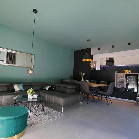 Terrazza Hébergement de vacances Razine