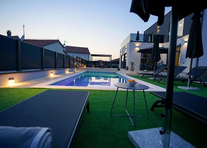 Terrazza Сasa de vacaciones Razine